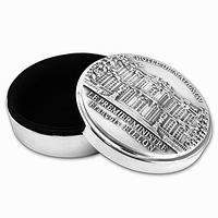 Gifts - The Round Box inside coated with black velvet