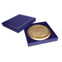 Gift Box - For 90mm / 3.5″ medals - Measures: 10.5 x 10.5 x 1.5cm - 4.1 x 4.1 x 0.6″